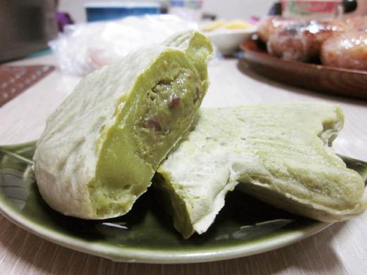 2010/08/06 12:52/暑い夏には冷たいたいやきを「元祖白いたいやき 尾長屋」