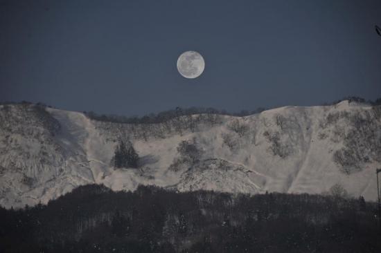 2013/02/28 20:02/春を告げる山