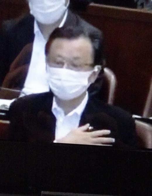 2021/11/09 18:01/「愚民化」の権化か!!??…我が首長の恐るべき素顔とそれを取り巻く佞臣や寵臣たち