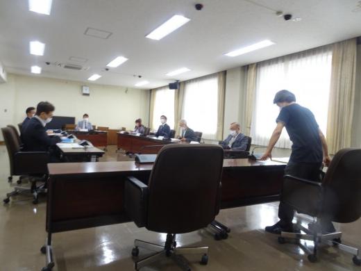 2022/09/09 13:38/花巻市議会が死んだ日―陳情者に対する“人権侵害”発言と不採択”誘導”発言!!??