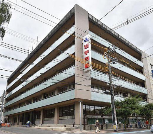 2023/04/04 11:16/“御用新聞”のなれの果て…取材拒否に無抵抗な自殺行為!!??