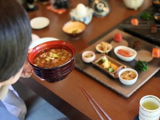 2013/09/05 10:02/【時の宿 すみれ】秋の味覚山形の芋煮が9月1日朝食でスタート